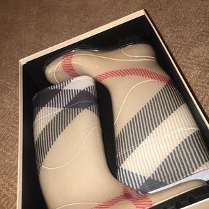 Burberry rain boots